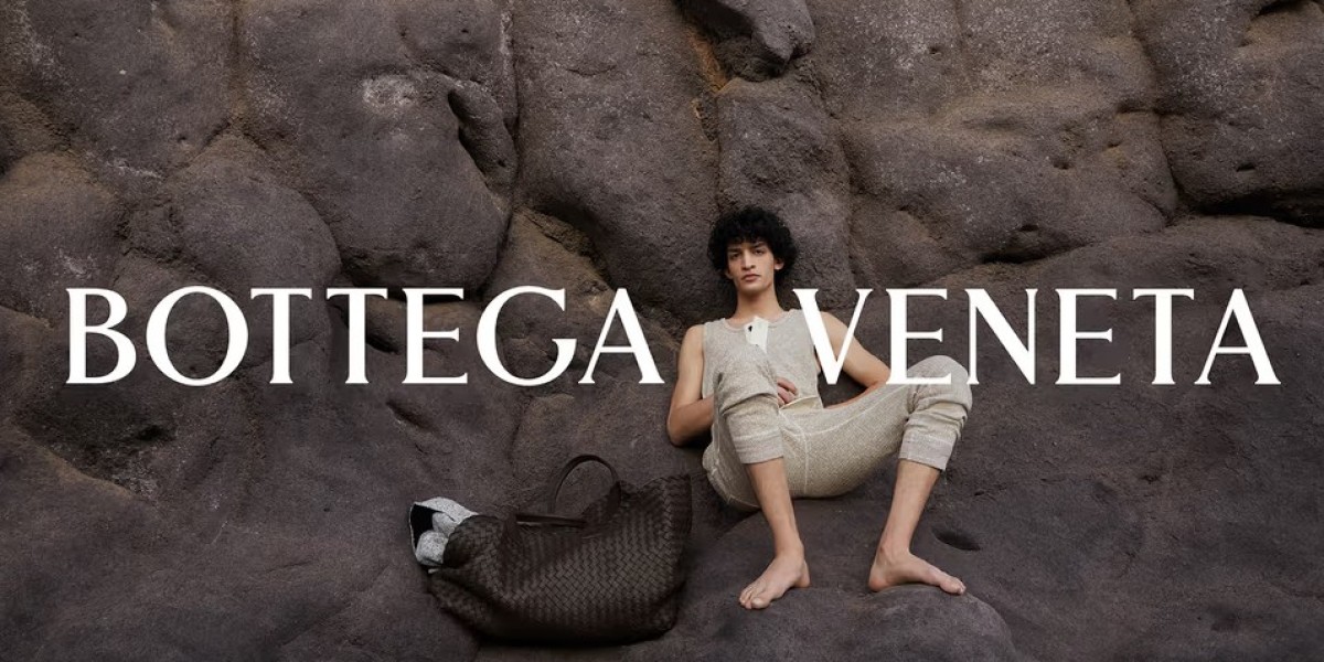 Bottega Veneta based has tapped industry friends across disciplines